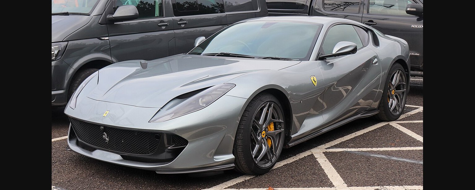 Ferrari 812