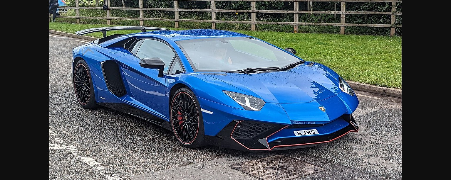 Lamborghini Aventador